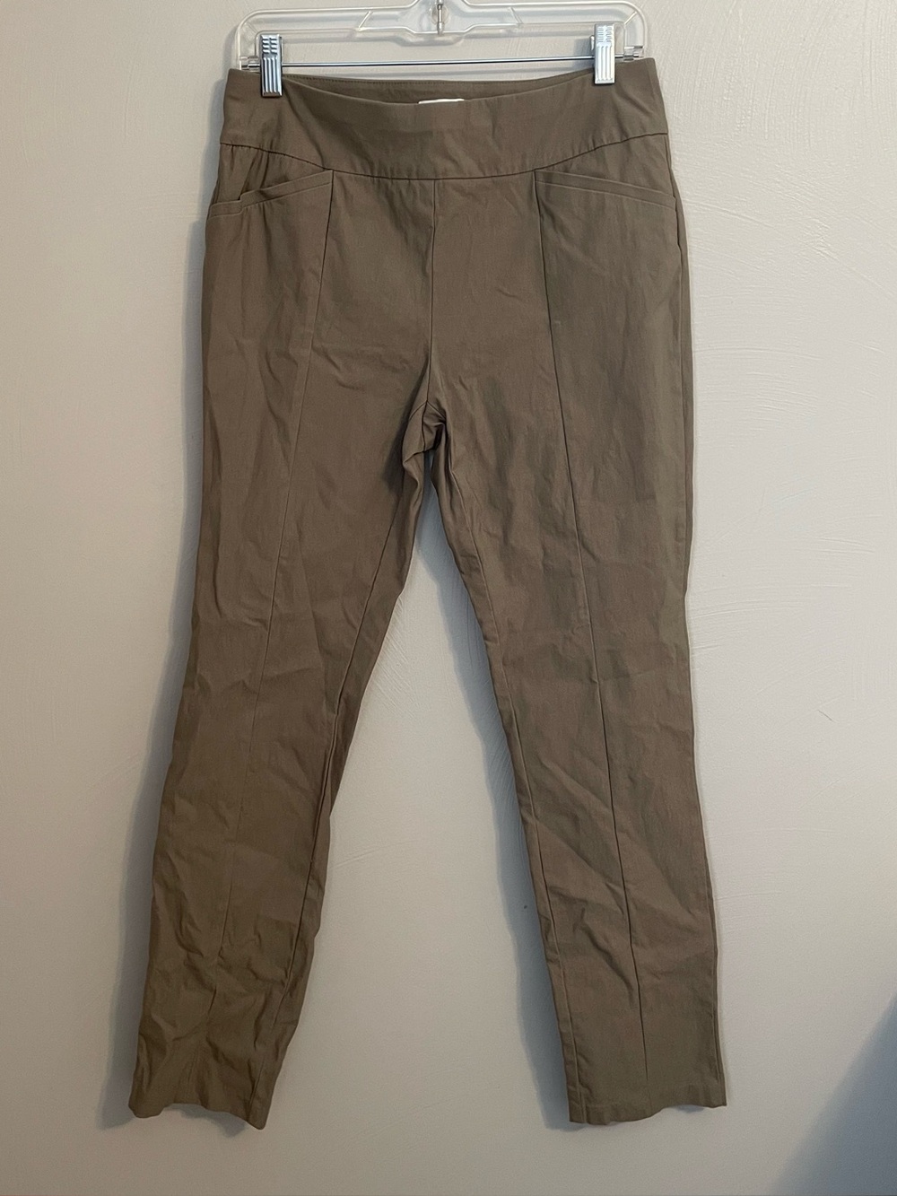 Chicos So Slimming Women’s Tan Pants Size 0.5/6